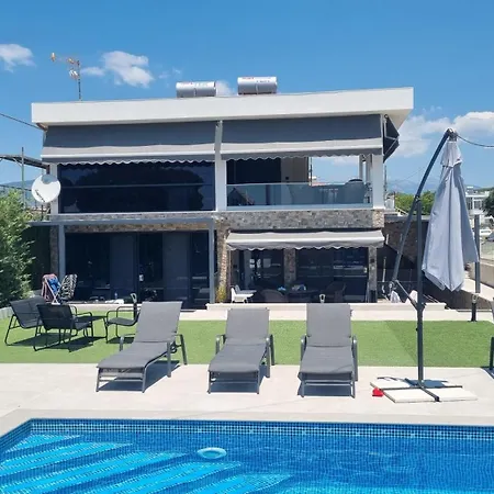فيلة Agia Lydia Sea View House *