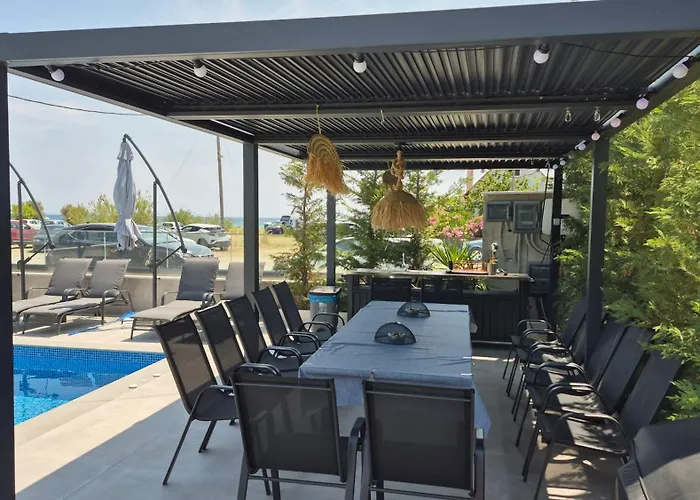 Agia Lydia Sea View House *